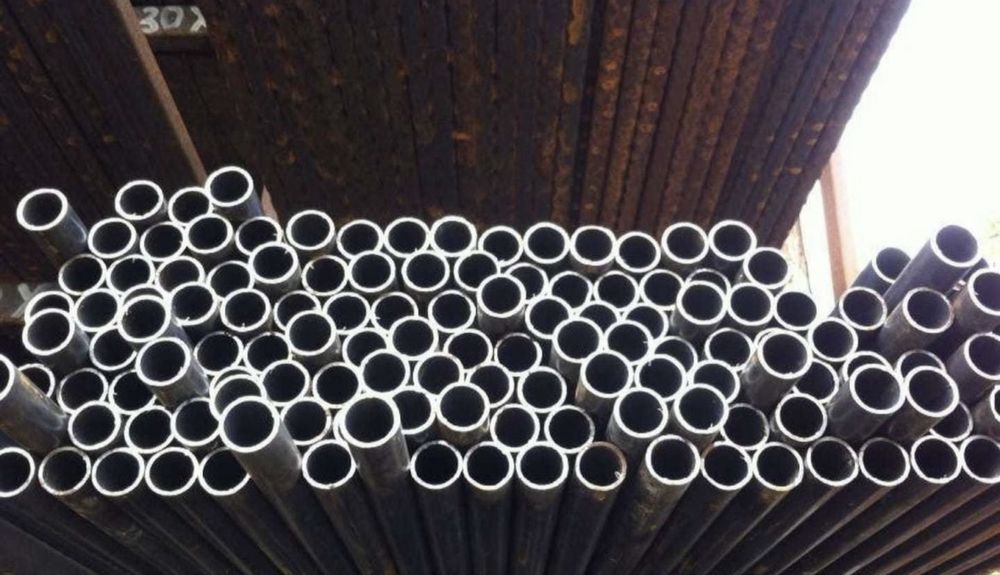 Țeavă Stâlp Rectangulară Neagră Gard 100x100x3 6ml