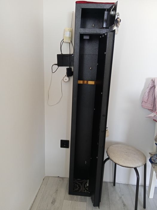 Сейф сатылады срочно