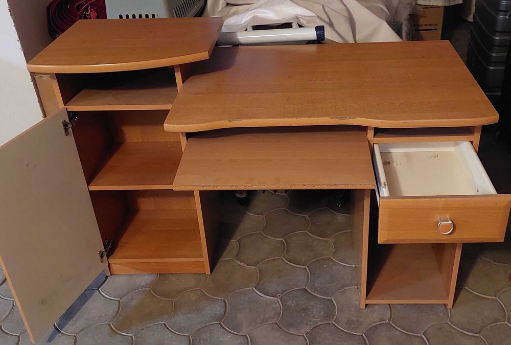 Стол письменный компьютерный