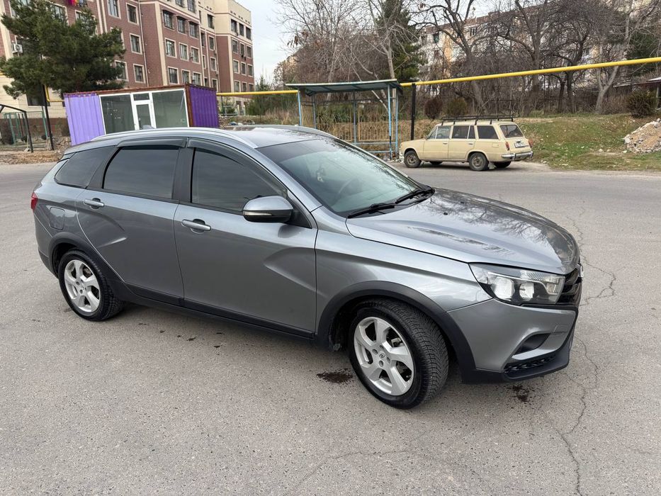 Lada Vesta Cross