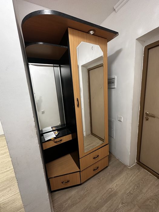 Отдам даром два шкафа