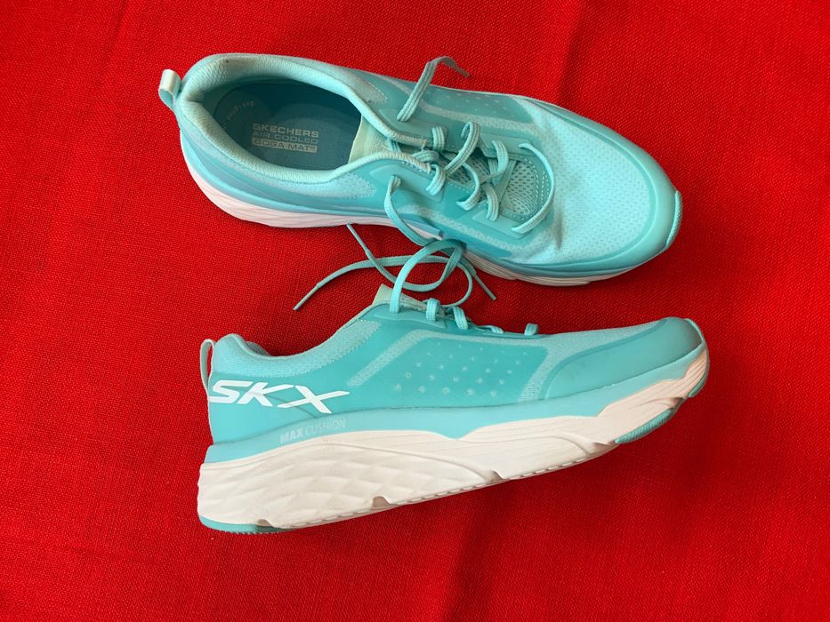 Skechers-оригинални маратонки 42,5 номер