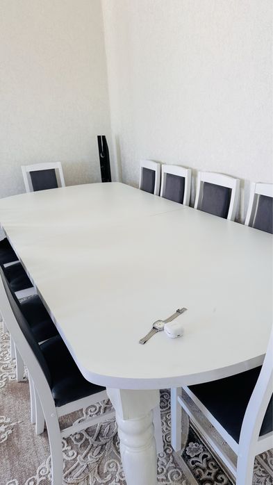 Продам стол срочно