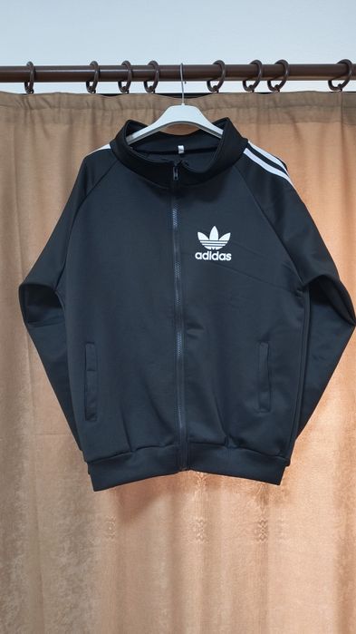 Vând Hanorac Adidas