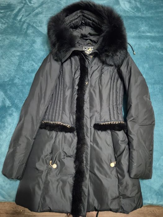 Продам женскую куртку