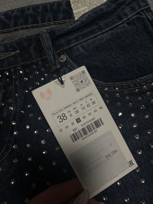 Дънки с камъчета Zara