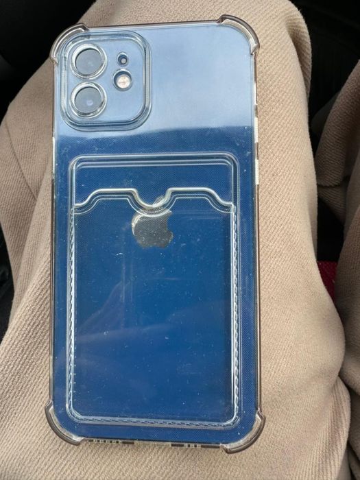 Продам айфон 12 память 64 гб