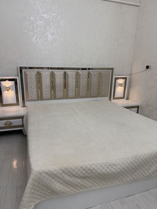 кровать, (диван) тумбочкасымен