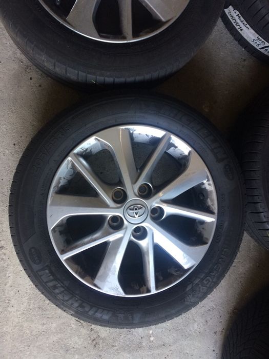 4бр. оригинални джанти Toyota 16" 5x114.3