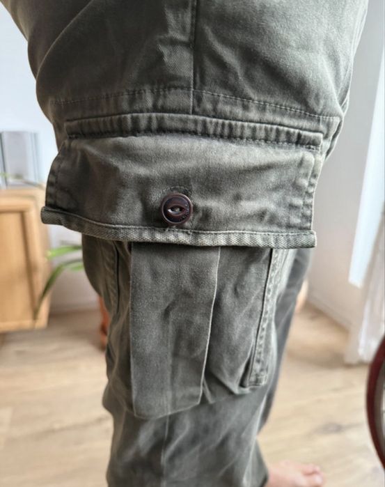 Pantaloni Mango chino