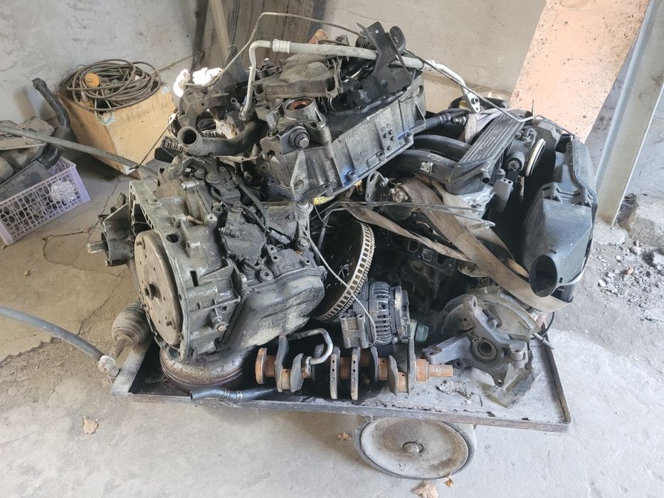 Двигатель и каробка