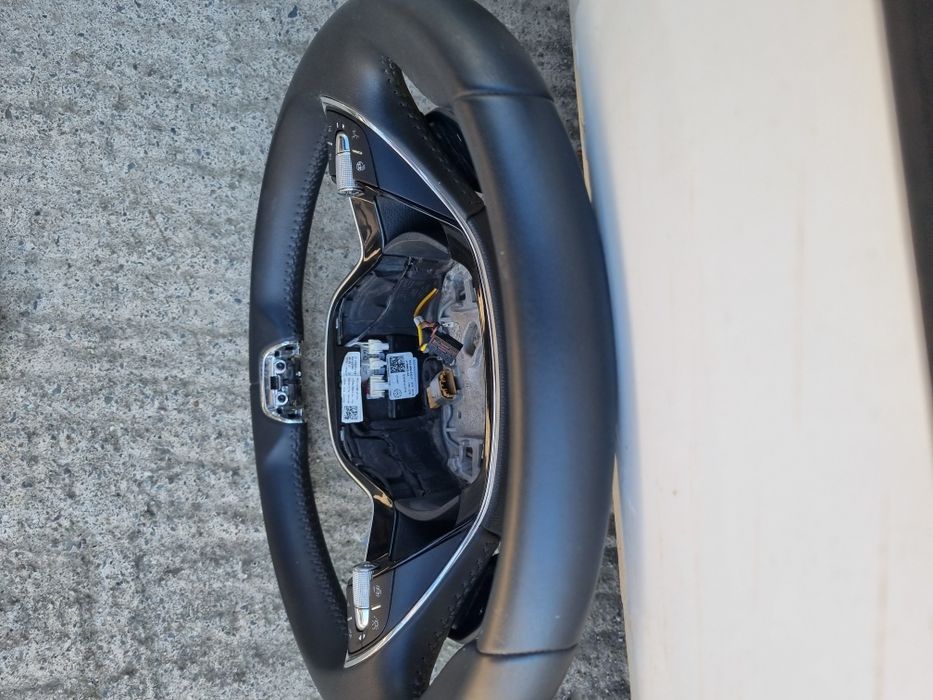 Шкода Октавия волан