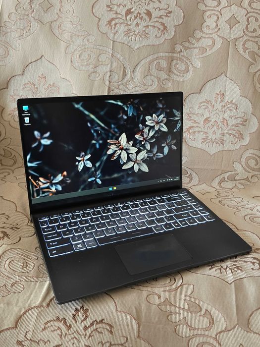 MSI Modern 14 - ноутбук премиум-класса в отличном состоянии