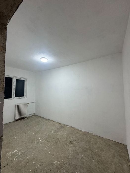 Apartament 4 camere de vânzare – Ploiești, Malu Roșu | 70 mp | Etaj 2 | Recent renovat