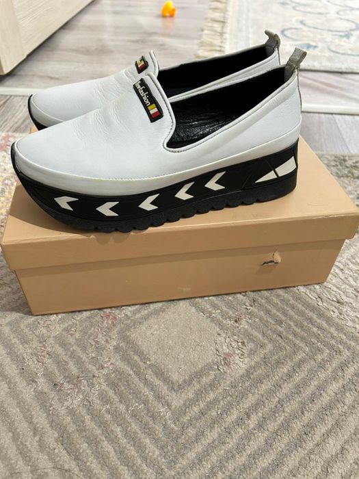 Продам кожаную обувь