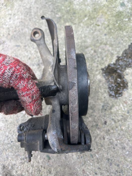 Продам ступицы в сборе гольф 3, венто