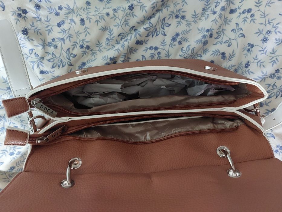 Geanta  dama Doca- noua cu eticheta si saculet original