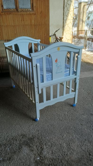 Продам манеж детский