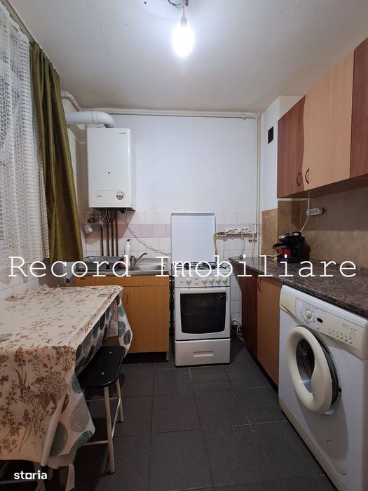 Apartament 2 camere decomandate, et.3 din 4, Manastur zona Calvaria