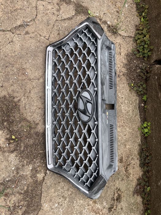 Маска за Hyundai Tucson 2019 година