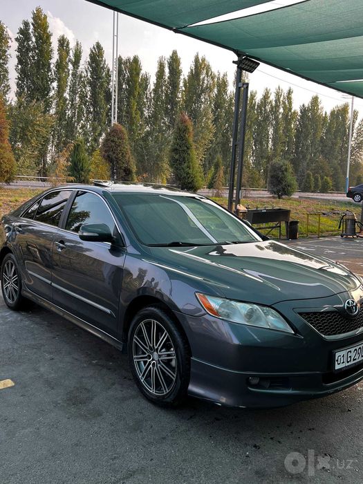 Toyota camry 40 Sotiladi
