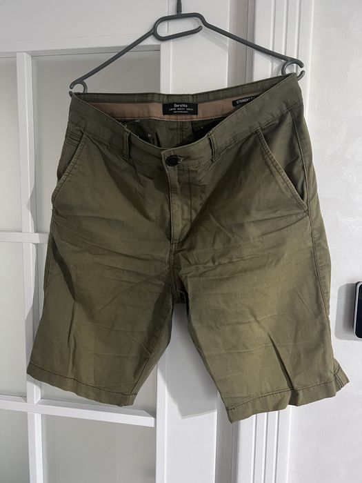 Pantaloni scurti Bershka