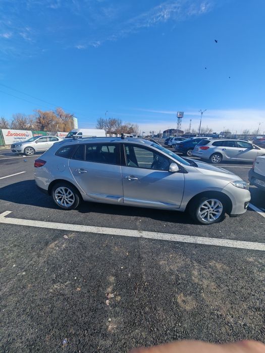 Vând Renault Megane 3,dau schimb cu ceva 4x4