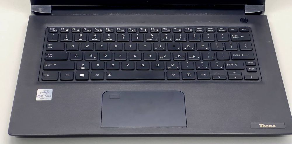 I7 DYNABOOK kuchli noutbuk