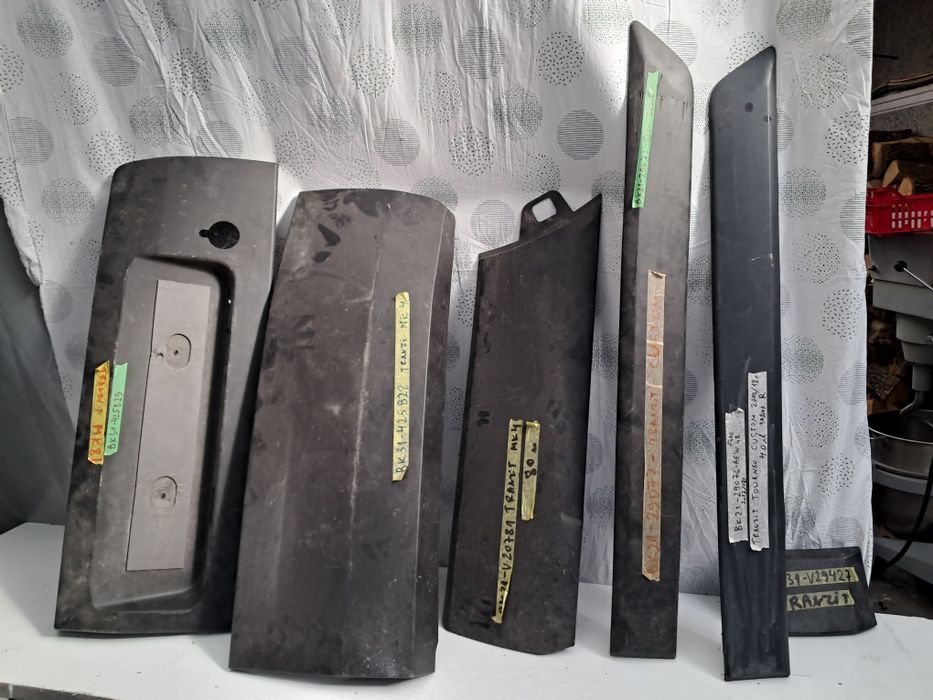 Лаисна Ford Transit Costom 2015/23г