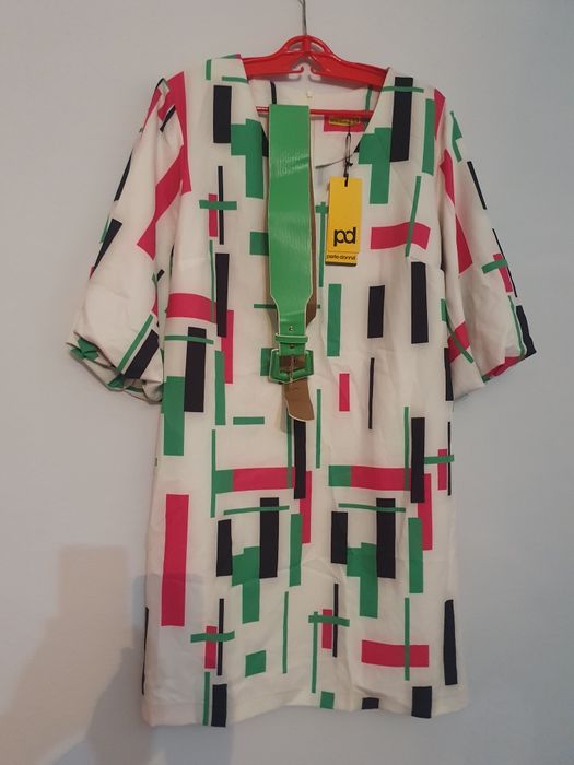 Платья на выход вечерние.