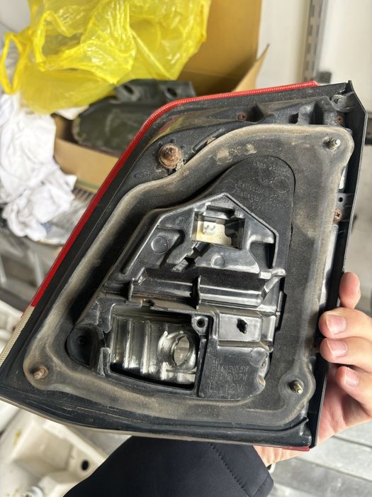 Продам фонари Land Cruiser 200