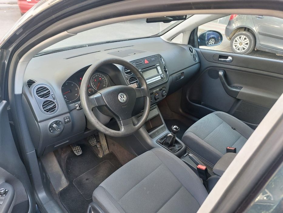 vand  volkswagen golf 5 plus