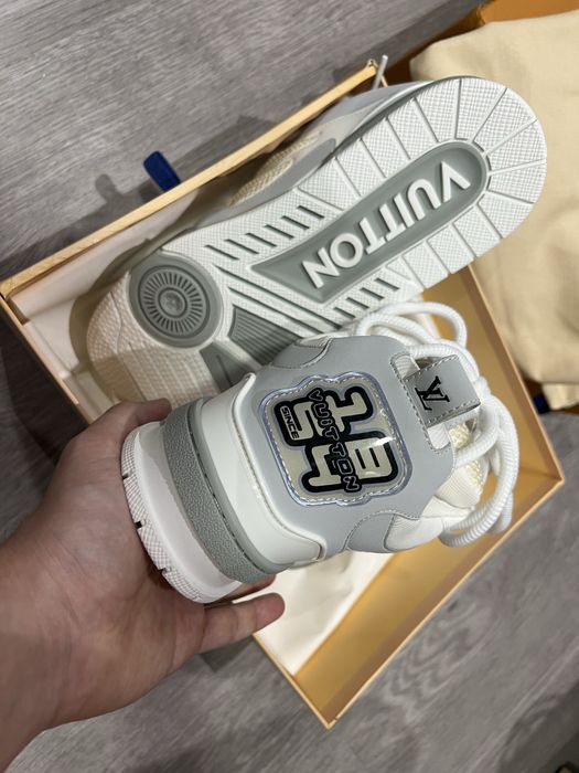 LV Louis Vuitton Skate Sneakers GREY