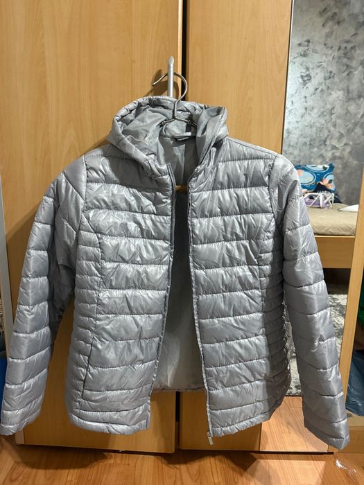 Geacă mărimea M noua