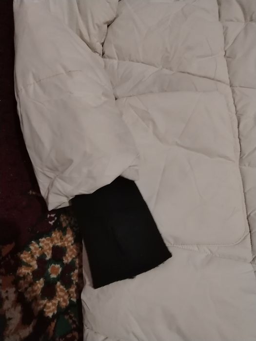 Kurtka sotiladi sotiladi