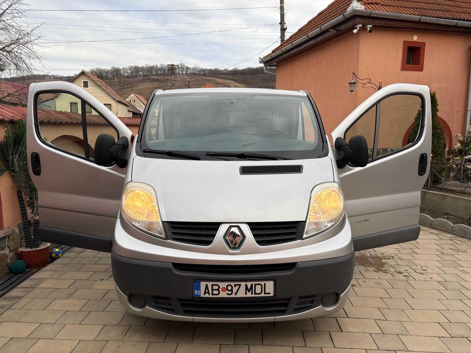 Renault trafic 3 locuri