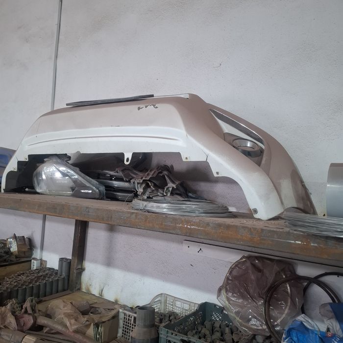 Продаётся бампер Hilux