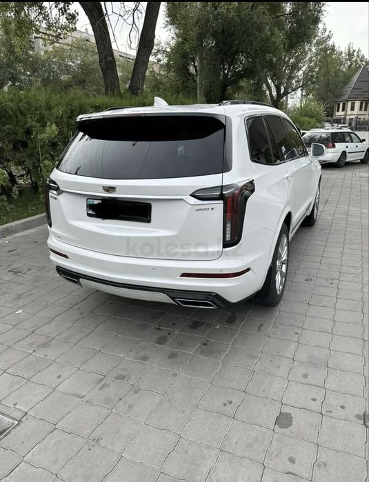 Продам Cadillac XT6 2020г