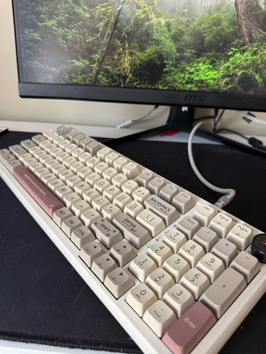 Геймърски компютър / PC / Intel i7 13700kf / Asus rog strix 1070 ti