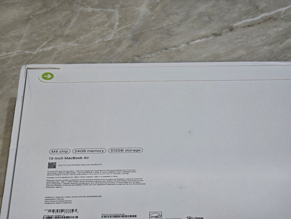 MacBook Air 13 M4 24/512 новый