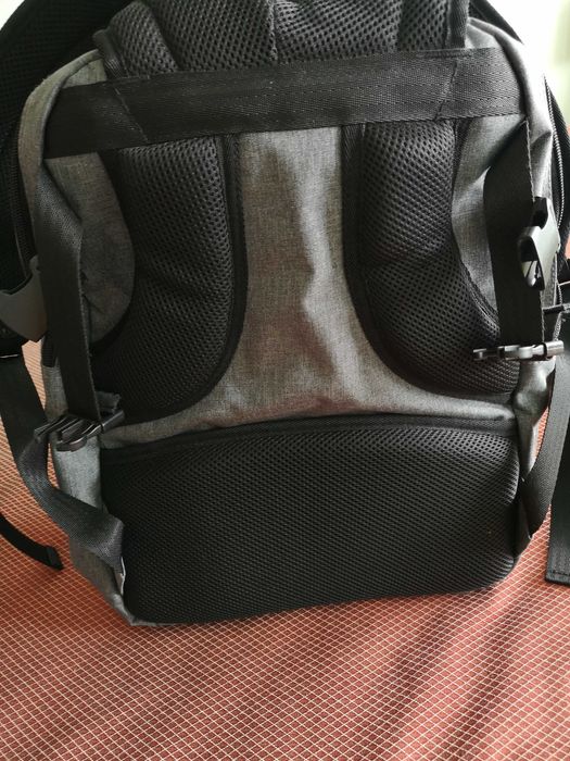 Продавам раница за бебешки принадлежности