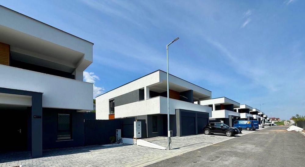 Duplex de vânzare