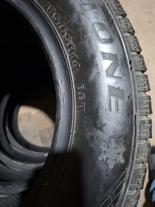 Продам зимний балоны R14