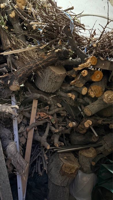 Отин, дрова, готовы к использованию