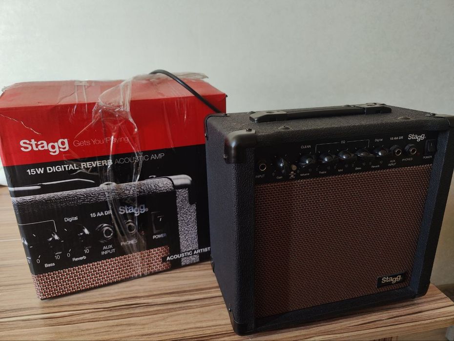Продам комбик для гитары Stagg 15 aa Dr eu