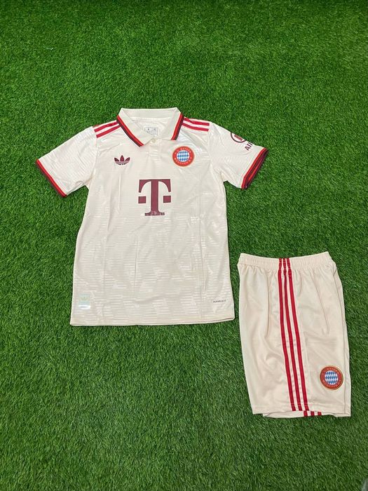 Футбольный футбол форма futbol forma butsa sarakanojka kaptok top buts