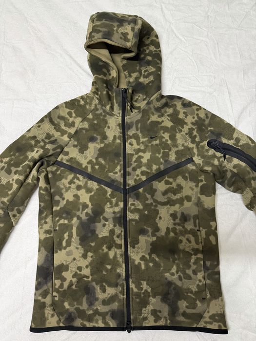 Nike tech fleece