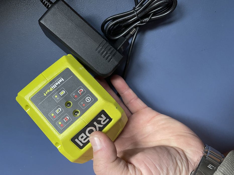 Incarcator rapid ryobi