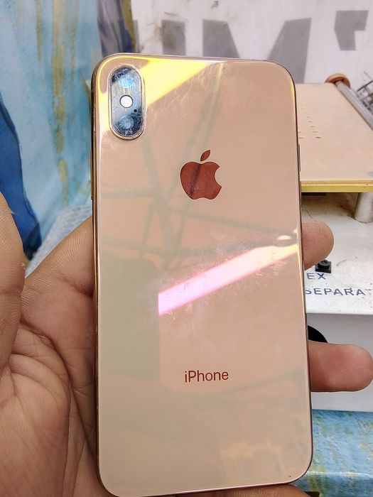 Iphone Xs gold  64 gb