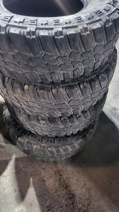 Продам Покрышка 285/75 R16                         .